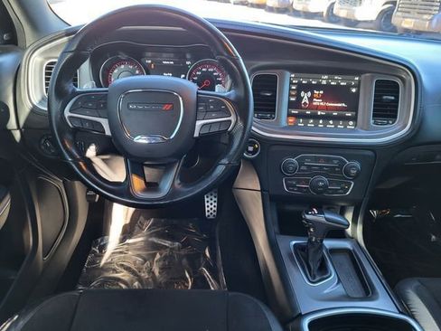 Used 2019 Dodge Charger Scat Pack w/ Dynamics Package image 18