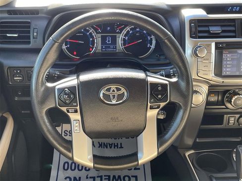 Used 2018 Toyota 4Runner SR5 image 11