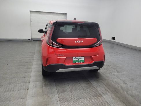Used 2023 Kia Soul LX FWD image 6