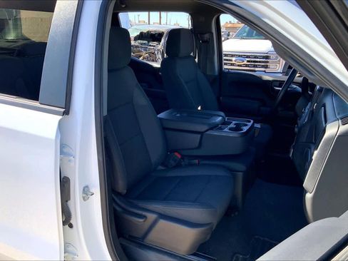 Used 2024 Chevrolet Silverado 1500 Custom image 8