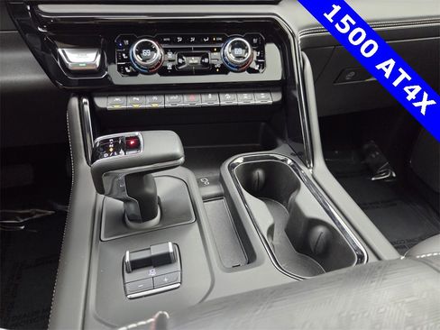 Used 2024 GMC Sierra 1500 AT4X image 31