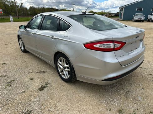 Used 2013 Ford Fusion SE FWD image 8