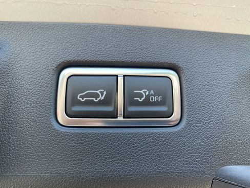 Certified 2026 Kia Sorento SX Prestige AWD/4WD image 18