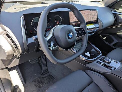 Used 2025 BMW X3 xDrive30i w/ Premium Package AWD/4WD image 3