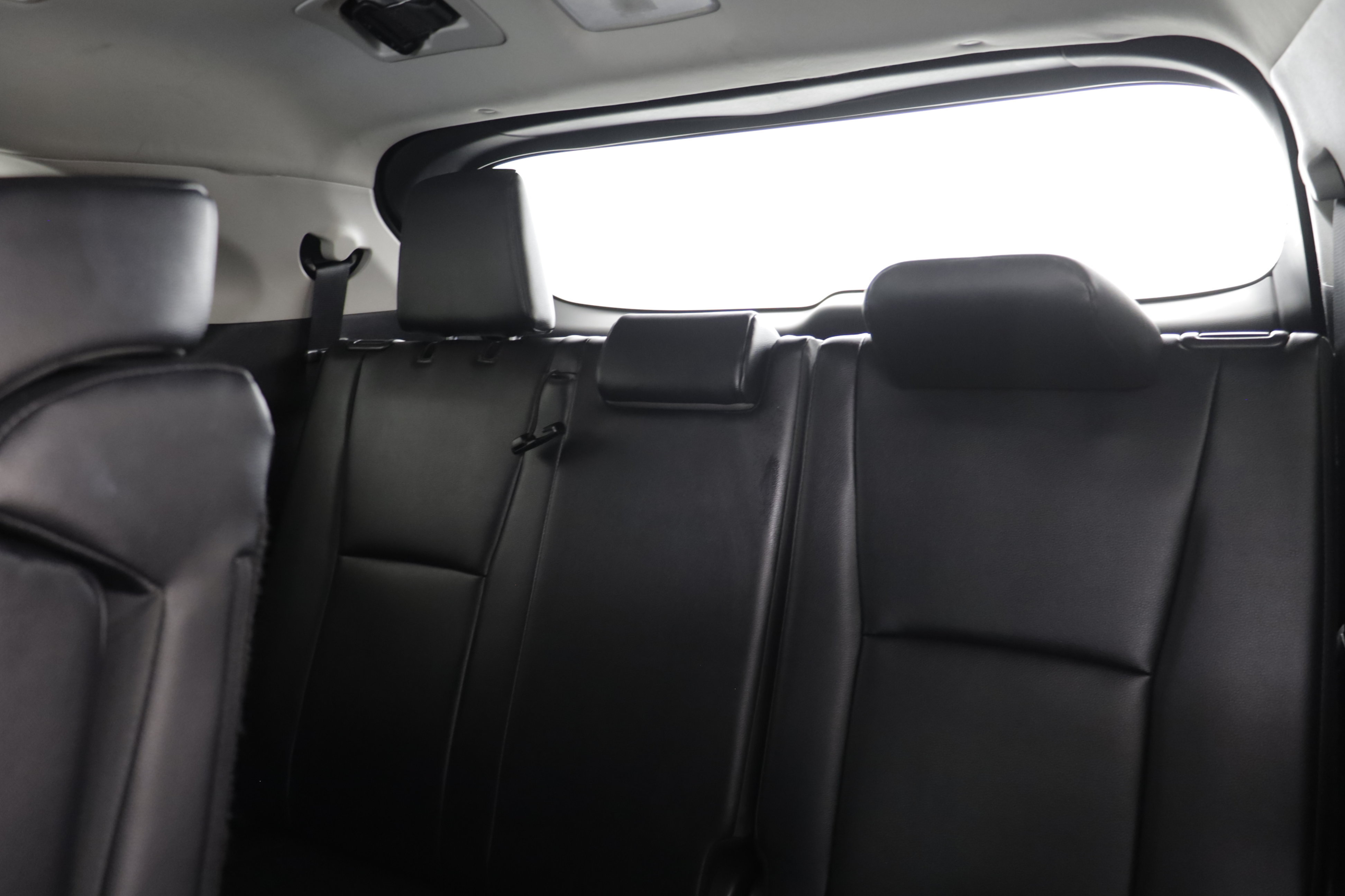 Used 2025 Toyota Highlander XLE AWD/4WD image 15