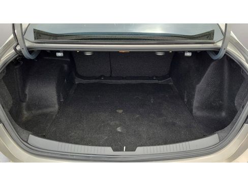 Used 2018 Chevrolet Malibu LT w/ Leather Package image 25