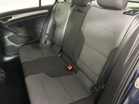 Used 2016 Volkswagen e-Golf SE w/ DC Fast Charging Package image 24