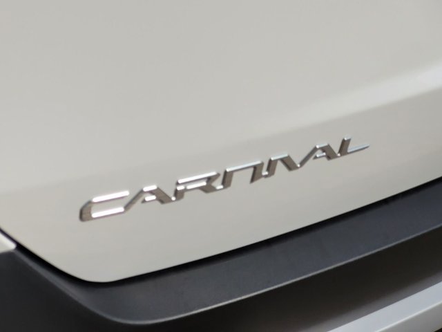 New 2027 Kia Carnival FWD image 6