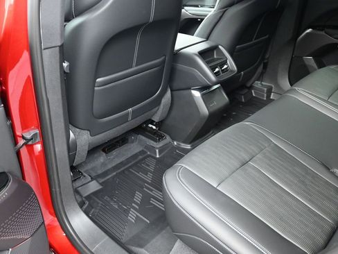 New 2026 Cadillac Lyriq Luxury image 14