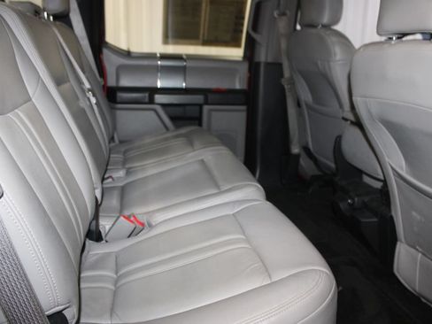 Used 2016 Ford F150 XLT w/ Equipment Group 302A Luxury AWD/4WD image 31