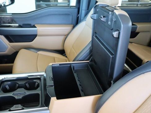 Used 2025 Ford F450 Lariat w/ Chrome Package image 47