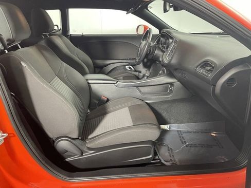 Used 2022 Dodge Challenger SXT w/ Blacktop Package image 10