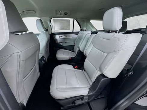 New 2026 Ford Explorer Active w/ Active Comfort Package image 23