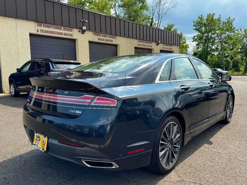 Used 2014 Lincoln MKZ AWD image 6