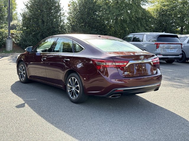 Used 2016 Toyota Avalon XLE Premium FWD image 4
