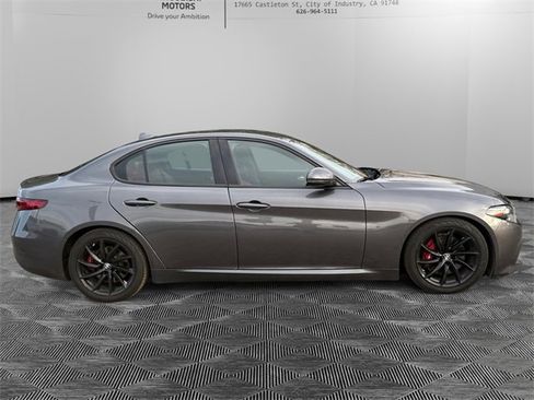 Used 2022 Alfa Romeo Giulia Sprint image 4