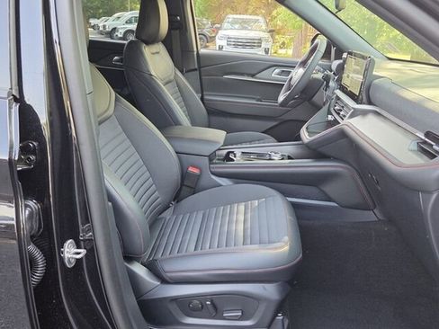 New 2026 Ford Explorer ST-Line RWD image 18