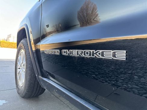 Certified 2020 Jeep Grand Cherokee Laredo image 13