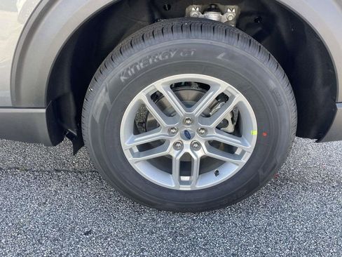 New 2026 Ford Explorer Active RWD image 21