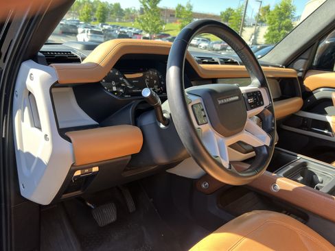 Certified 2024 Land Rover Defender 110 S AWD/4WD image 19