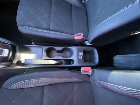 Used 2018 Nissan Kicks SV FWD image 20