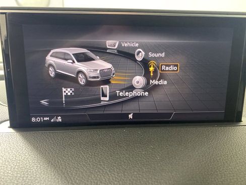 Used 2018 Audi Q7 3.0T Prestige w/ Prestige Package image 18