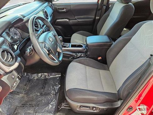 Used 2023 Toyota Tacoma TRD Off-Road image 14