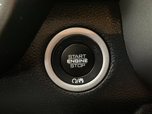Used 2022 RAM 1500 Big Horn AWD/4WD image 25