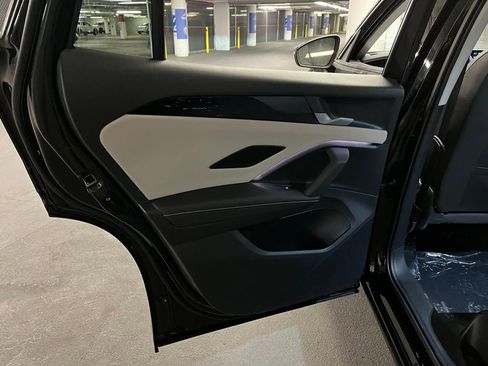 New 2026 Volkswagen Tiguan SE image 21