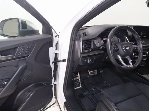 Used 2022 Audi SQ5 Premium image 47