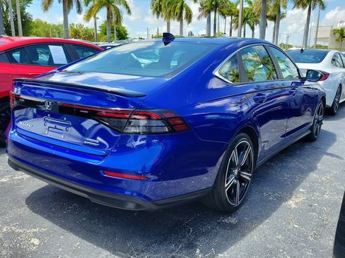 Used 2024 Honda Accord Sport image 3