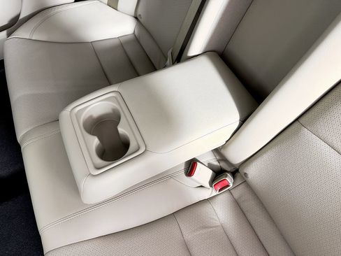 Used 2016 Honda Accord EX-L image 37
