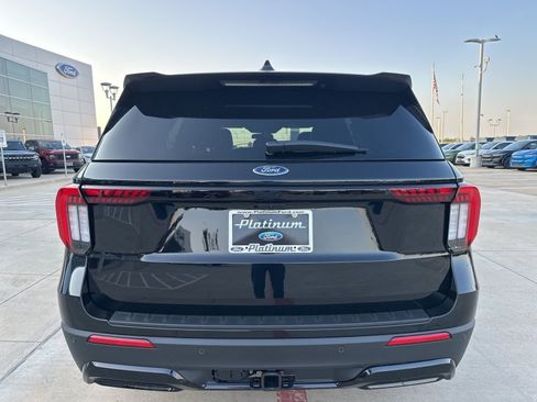 Certified 2025 Ford Explorer ST-Line image 60