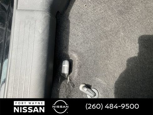 Used 2024 Nissan Versa SR FWD image 19