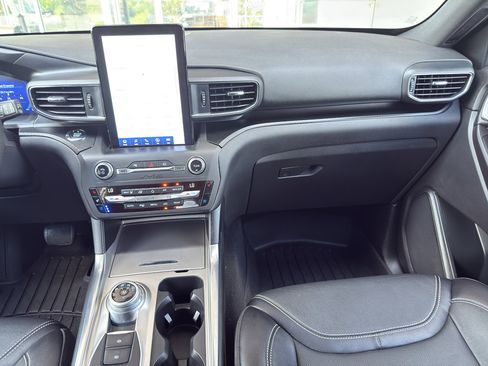 Used 2020 Ford Explorer ST w/ ST Street Pack image 23