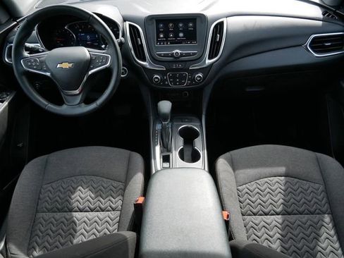 Used 2024 Chevrolet Equinox LT AWD/4WD image 13