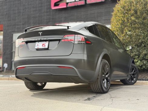 Used 2022 Tesla Model X image 13