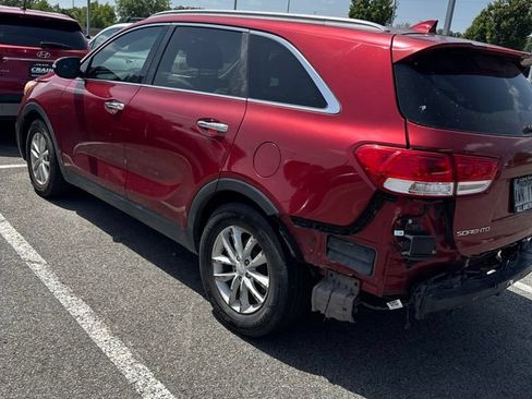 Used 2018 Kia Sorento FWD V6 w/ LX V6 Convenience Package image 10