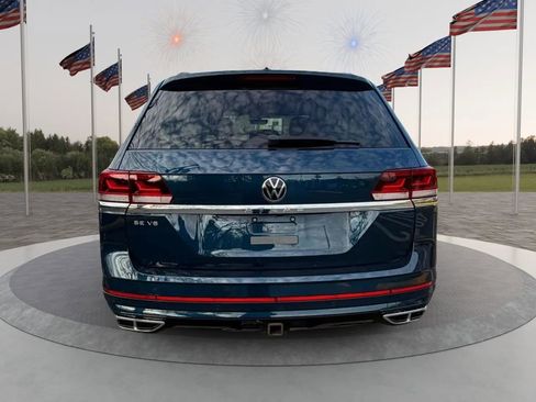 Used 2021 Volkswagen Atlas SE w/ Panoramic Sunroof Package FWD image 5