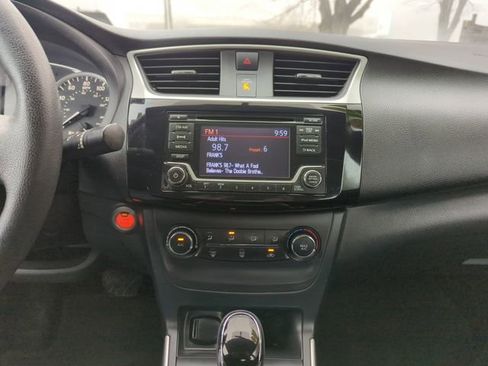Used 2017 Nissan Sentra SV image 24
