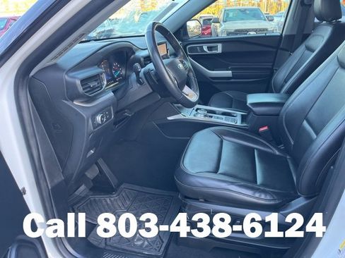 Used 2021 Ford Explorer XLT w/ Equipment Group 202A image 6