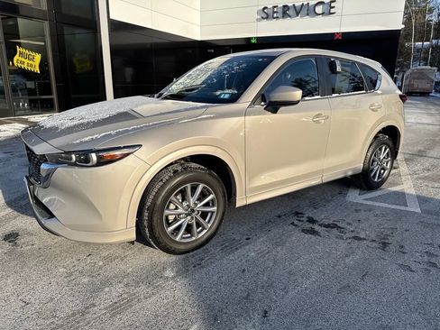 Used 2024 MAZDA CX-5 AWD 2.5 S w/ Preferred Package image 1