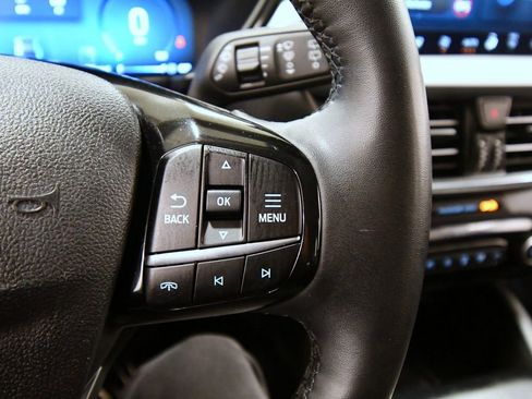 Used 2024 Ford Escape Platinum AWD/4WD image 21