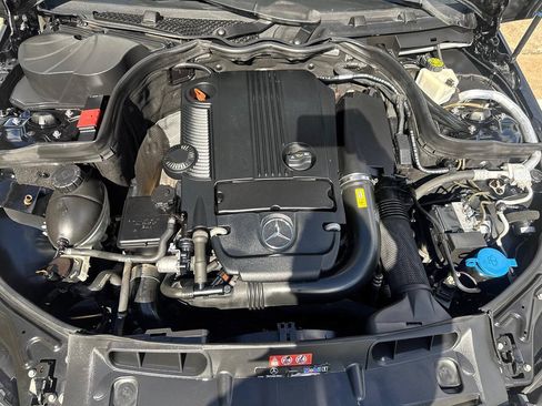 Used 2012 Mercedes-Benz C 250 Sedan image 33