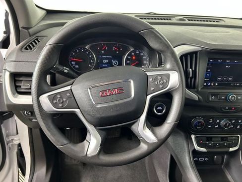 Used 2024 GMC Terrain SLE w/ Driver Convenience Package FWD image 15