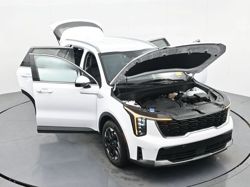 Used 2024 Kia Sorento S image 39