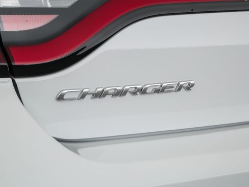 Used 2019 Dodge Charger SXT w/ Leather Interior Group RWD image 60