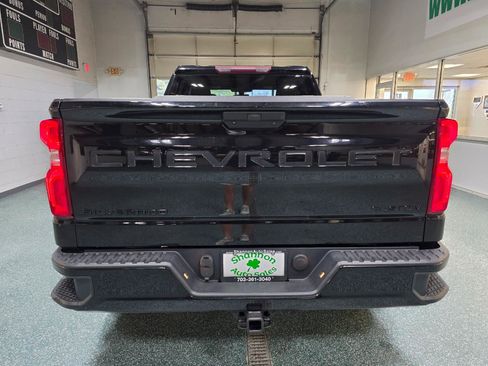 Used 2020 Chevrolet Silverado 1500 Custom w/ Custom Value Package image 8