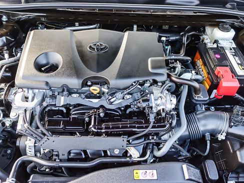 Used 2022 Toyota Camry SE image 26