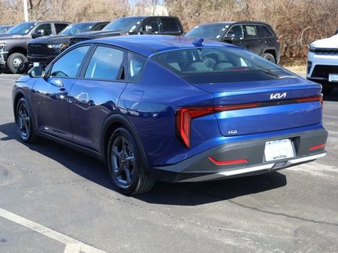 Used 2025 Kia K4 LXS image 7
